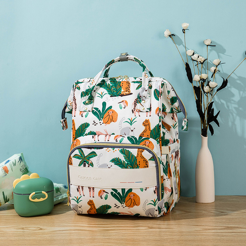 Mommy bag shoulders 2022 new large-capacity multi-functional fashion lightweight handbag mother backpack mother and baby bag