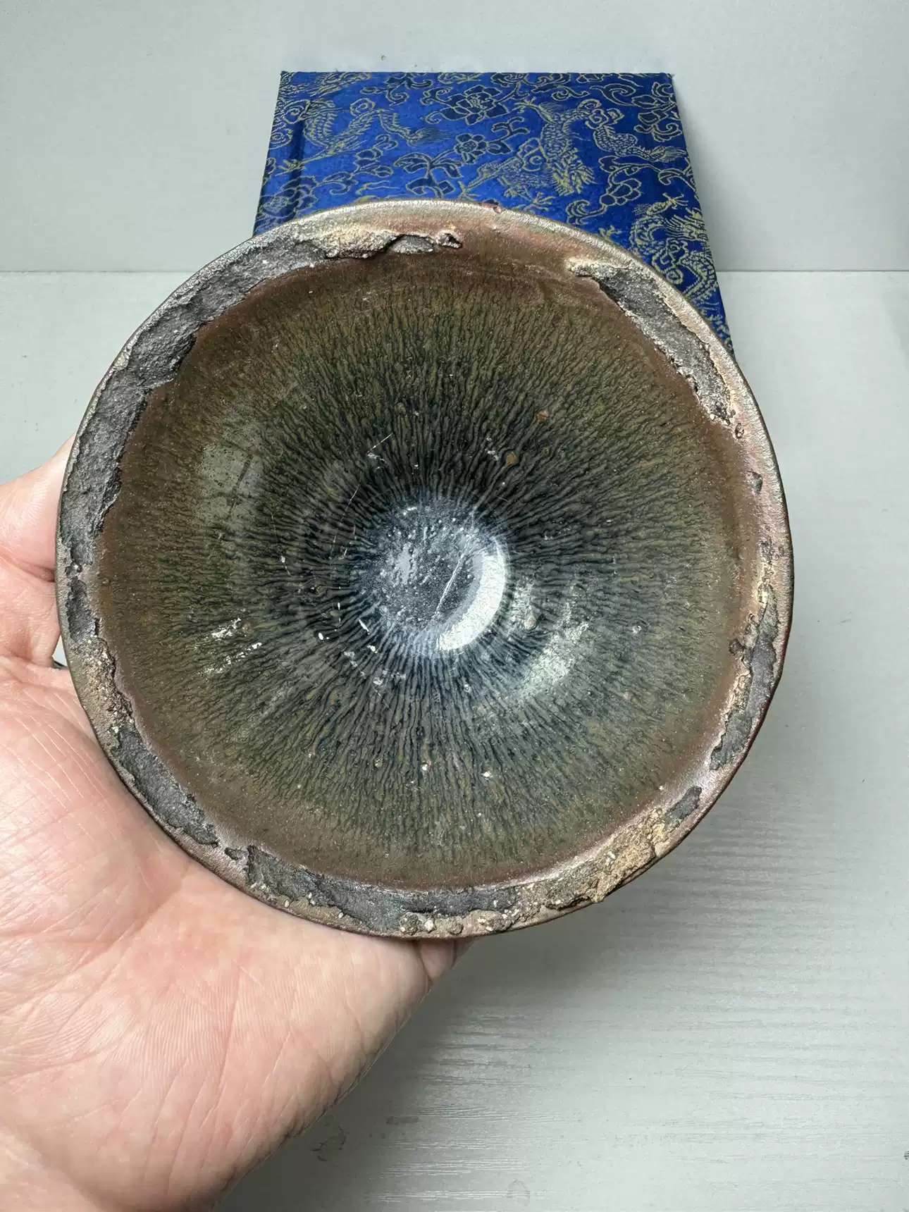 宋代建窑建盏：宋代老盏，精品银毫束口盏。议价，谢谢
