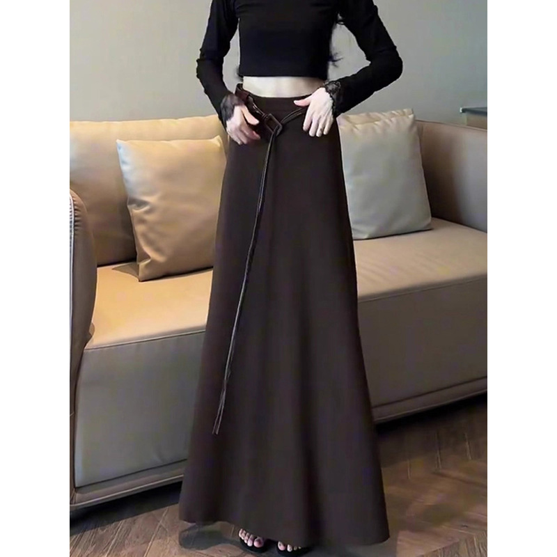 French-Style High-End Coffee-Colored A-Line Skirt for Women, Autumn New Niche Design, High-Waisted, Simple, Elegant, Versatile Long Skirt