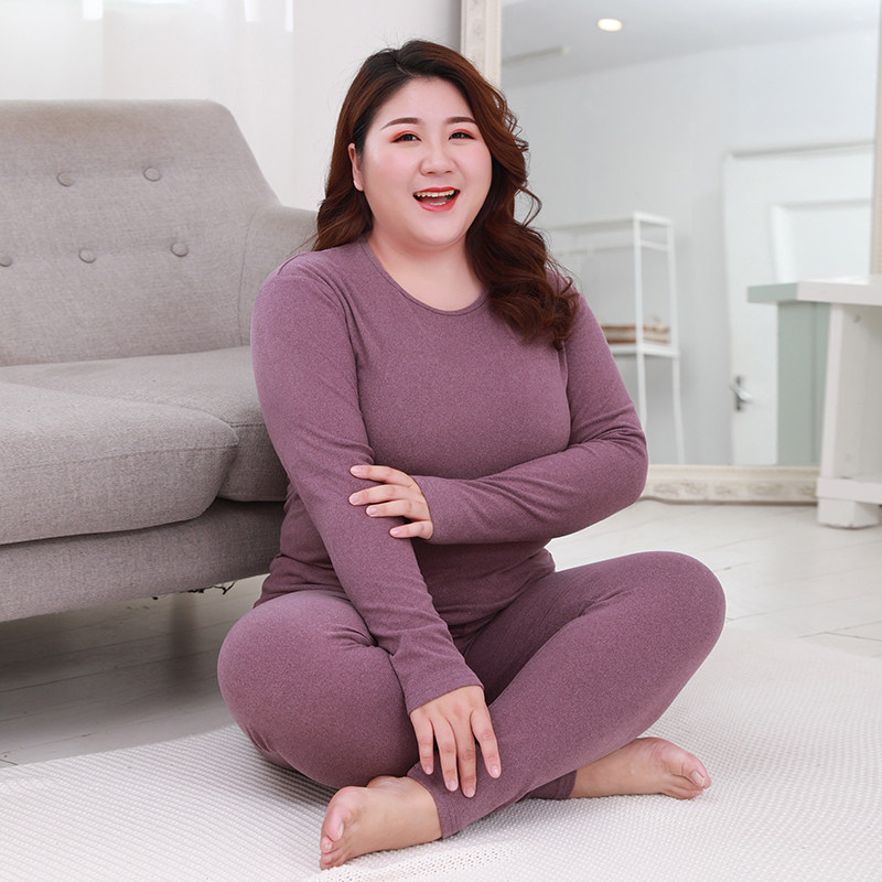Middle - aged autumn sweater suit female underwear to weigh the coat and add the warm coat sweater fat mm200 pounds