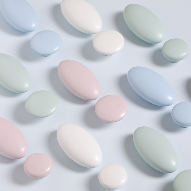 Modern minimalist high-end minimalist handle whole body through the top large wardrobe cabinet door cabinet drawer children's room size handle