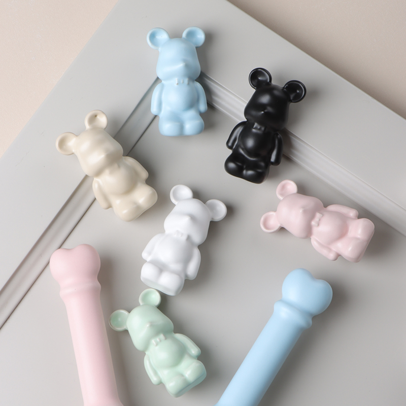 New cute bear handle modern minimalist high-end children's room custom wardrobe door overall cabinet drawer black handle