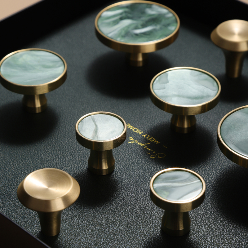 Nordic simple brass hook light luxury ins porch creative wall hanging metal coat rack natural shell decoration