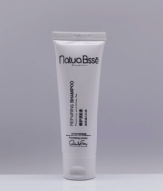 Five-star hotel natura bisse pleasing rosemary and white tea repair shampoo shampoo 30ml