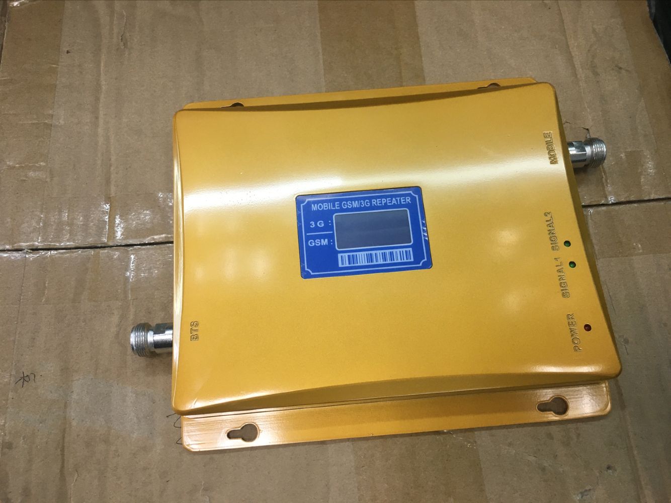 Door to door mounted mobile phone signal amplifier Mobile Unicom Telecom mobile phone signal Beijing can flash