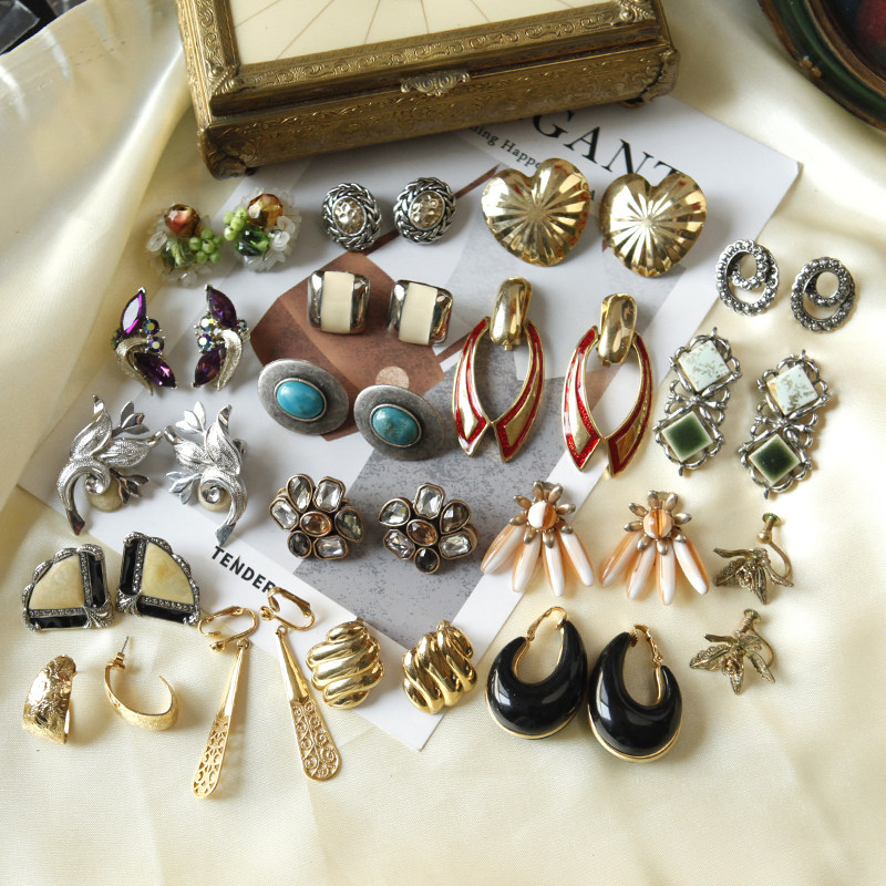 vintage earrings Atlantic Antiquity elegant and refined trendy trendy European and American retro 100 hitch-ear clip R2