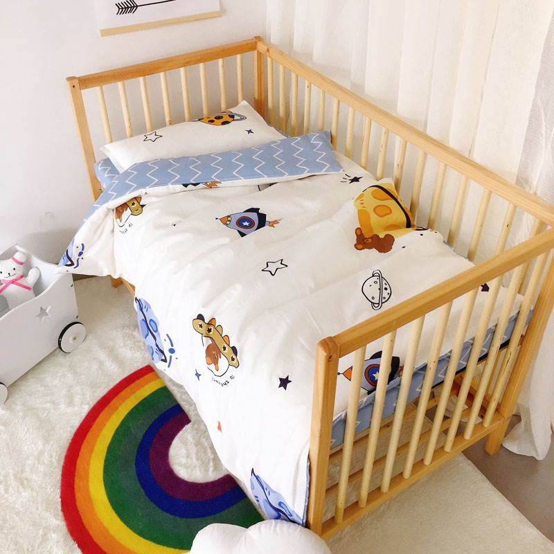 100 Whole cotton cotton three - piece cots with four - piece cots are bedbed custom kindergarten name