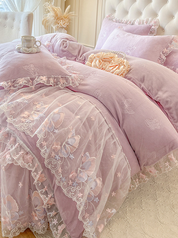 Korean Style Princess-Style Warm Milk Velvet Bed Skirt Four-Piece Set with Lace Trim, Double-Sided Fleece Duvet Cover, Coral Fleece Bedspread