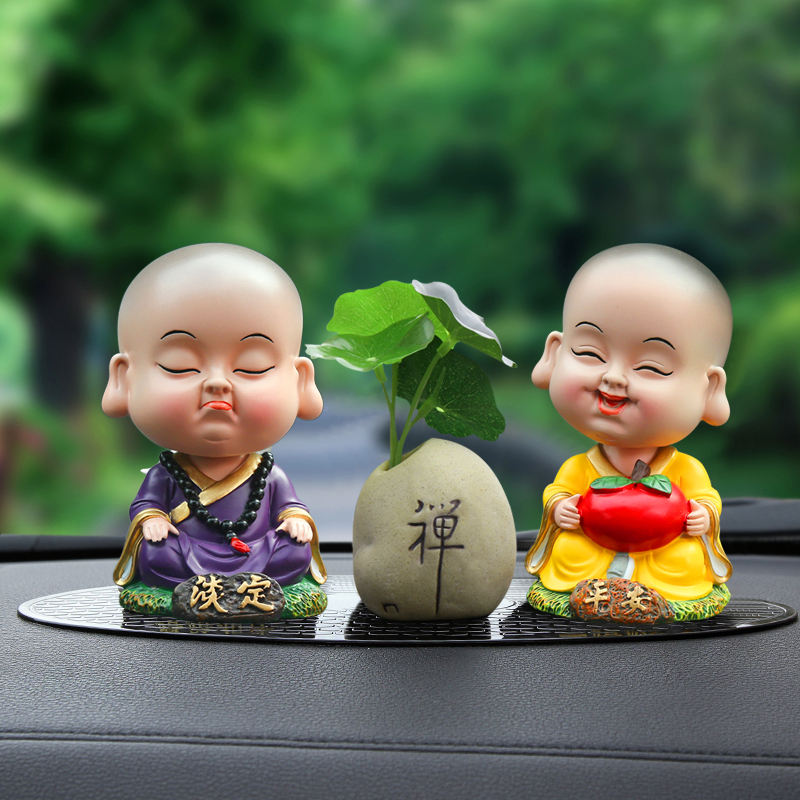 Cute Ecstasy small monk Car Pendulum carnet red light Dingpaparazzi Paon Ping An interior Decorative Item in the car