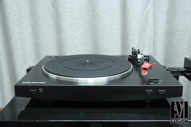 đầu đĩa than Ngân hàng quốc gia mới Tam giác sắt LP3 AT-LP3 Ổ đĩa ghi đĩa vinyl hoàn toàn tự động đầu đĩa than yamaha