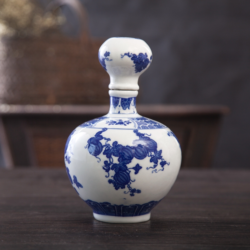 Jingdezhen 1 kg tải chai rượu gốm Một pound tải chai rượu vang xanh và trắng Bộ rượu vang Một pound tải chai rượu vang trắng chai rượu vang tùy chỉnh - Rượu vang bình đựng rượu vang