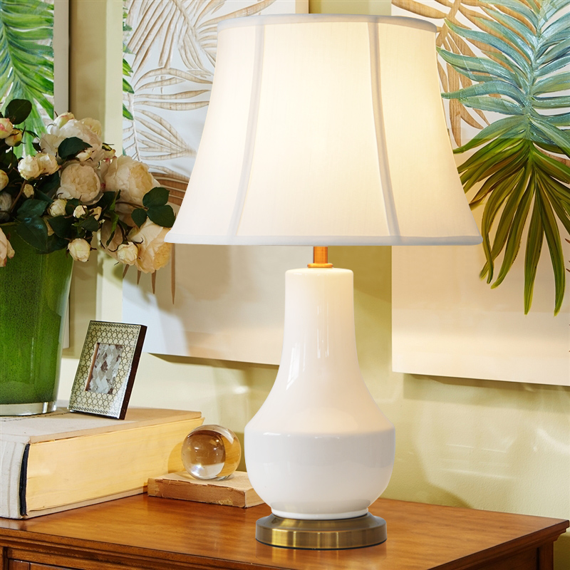 American Simple Ceramic Table Lamp White Bedroom Bedside Lamp Modern Warm Decoration Table Lamp Remote Control Dimmable