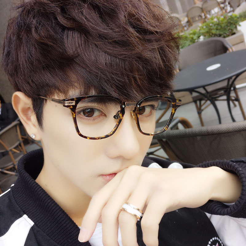 Small hawksbill color handsome Korean glasses frame men can be equipped with myopia TR90 art glasses frame retro plain Joker