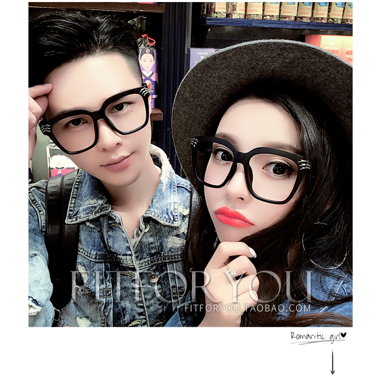 Phiên bản tiếng Hàn của khung kính lớn gọng kính thoải mái cá tính gọng kính đen gọng kính vuông có thể được trang bị cận thị kính tròn