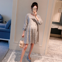 Maternity dress spring and autumn in the long section of the Korean version loose half sleeve lace top 2020 new spicy mom maternity dress summer