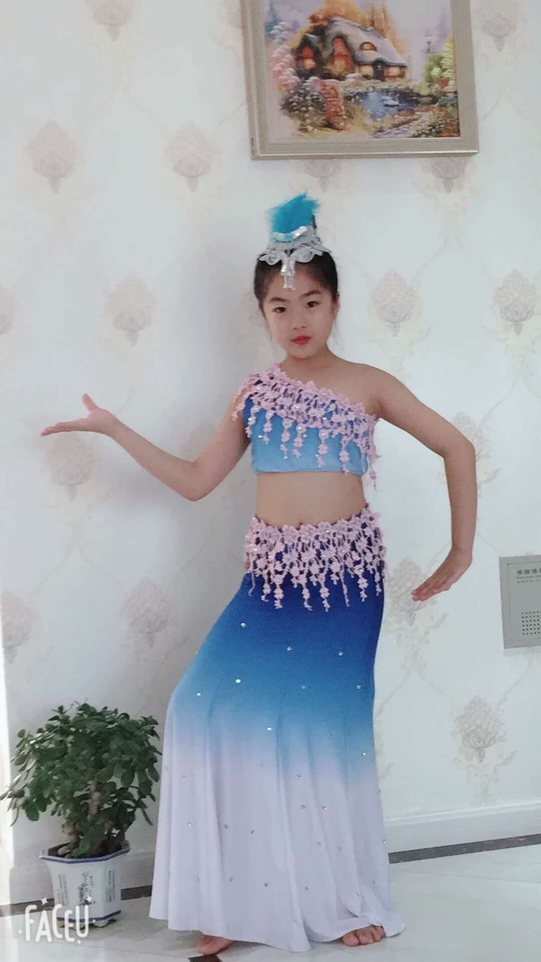 Trẻ em mới Trang phục quần áo khiêu vũ cổ điển cô gái quần áo khiêu vũ quốc gia cô gái váy múa chim công váy biểu diễn trrang phục khiêu vũ cho bé