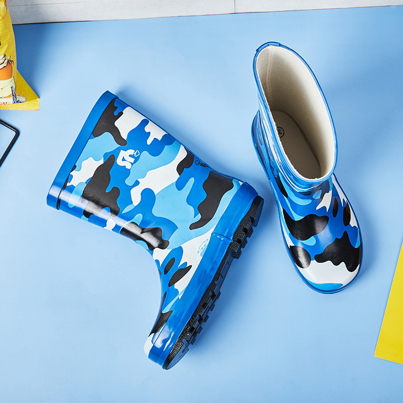 Children's rain boots non-slip wear-resistant handmade middle and large children's rain boots waterproof rubber shoes camouflage water shoes boys and girls cartoon