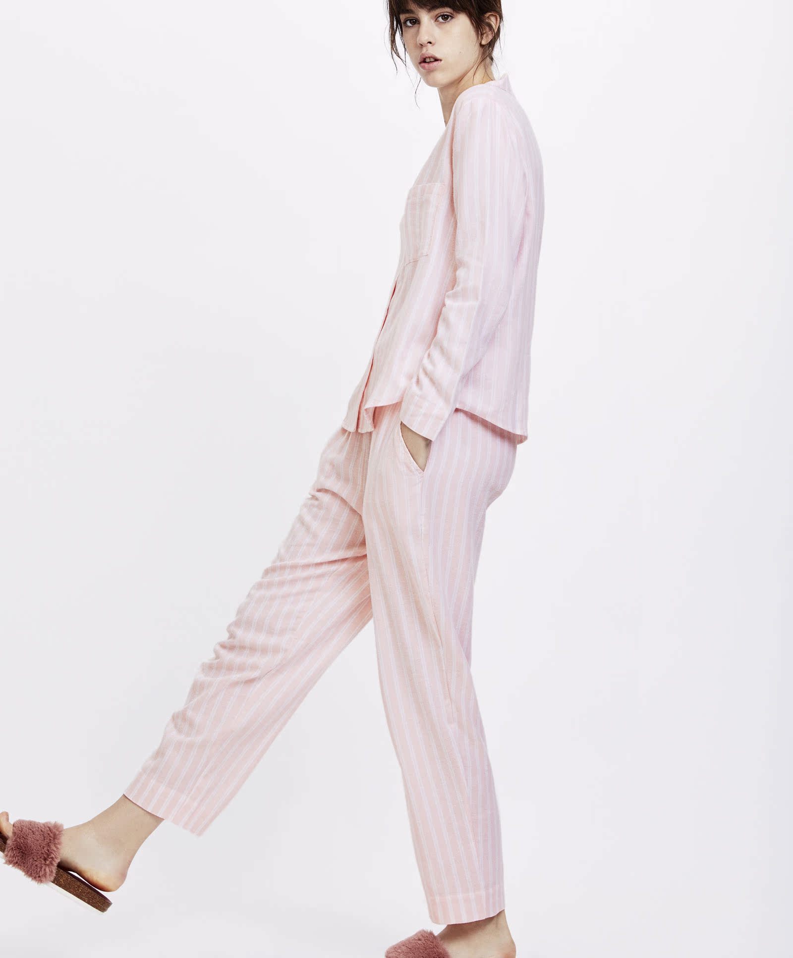 Oysho flannel sọc hồng dịch vụ tại nhà thoải mái áo pyjama dài tay 31080624622 đồ lót