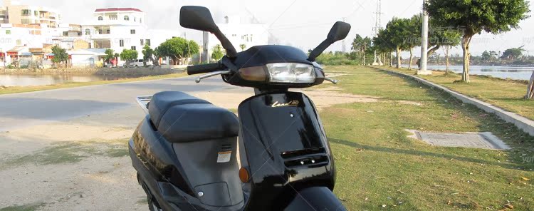 Được sử dụng Honda Grand Louise Scooter 90cc điện nhiên liệu xe hai thì xe tay ga của phụ nữ