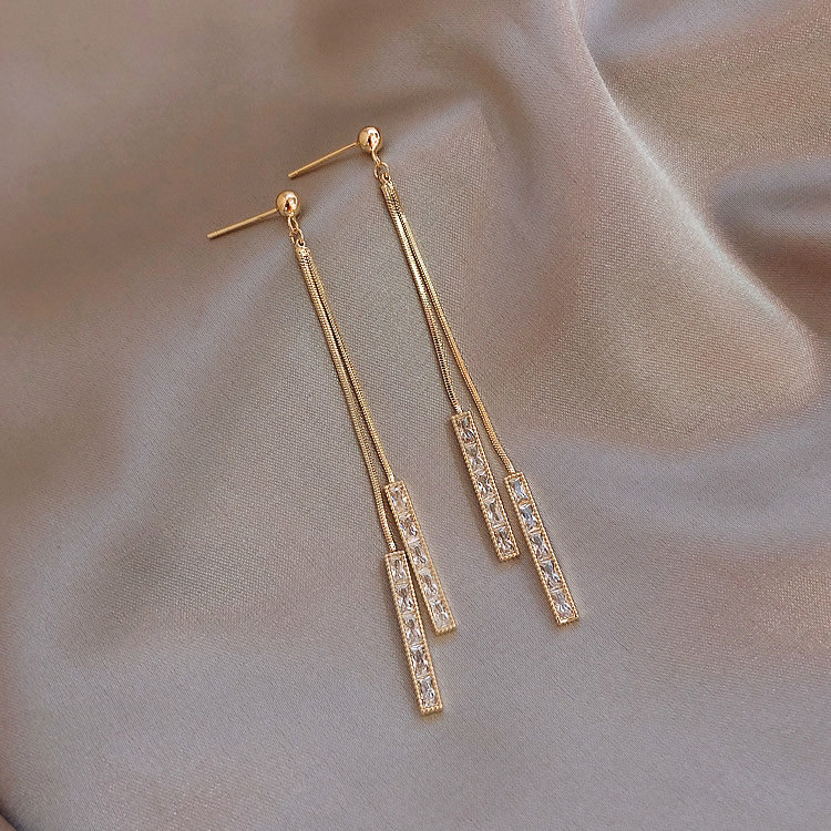 s925 silver needle earrings woman 2020 new wave length version earshot Korean online red temperamental lukewarm air ear accessories