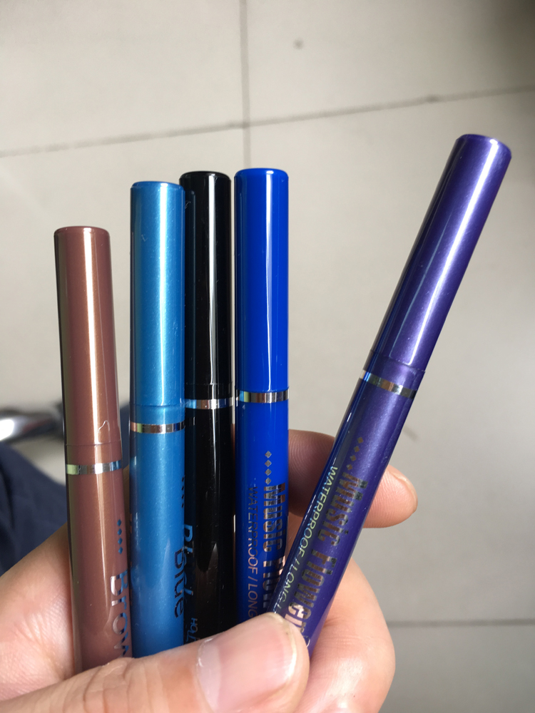 Bút kẻ mắt màu tím Dream Purple Không thấm nước và không thấm mồ hôi Màu bút kẻ mắt mờ không nở lâu thật kẻ mắt the face shop