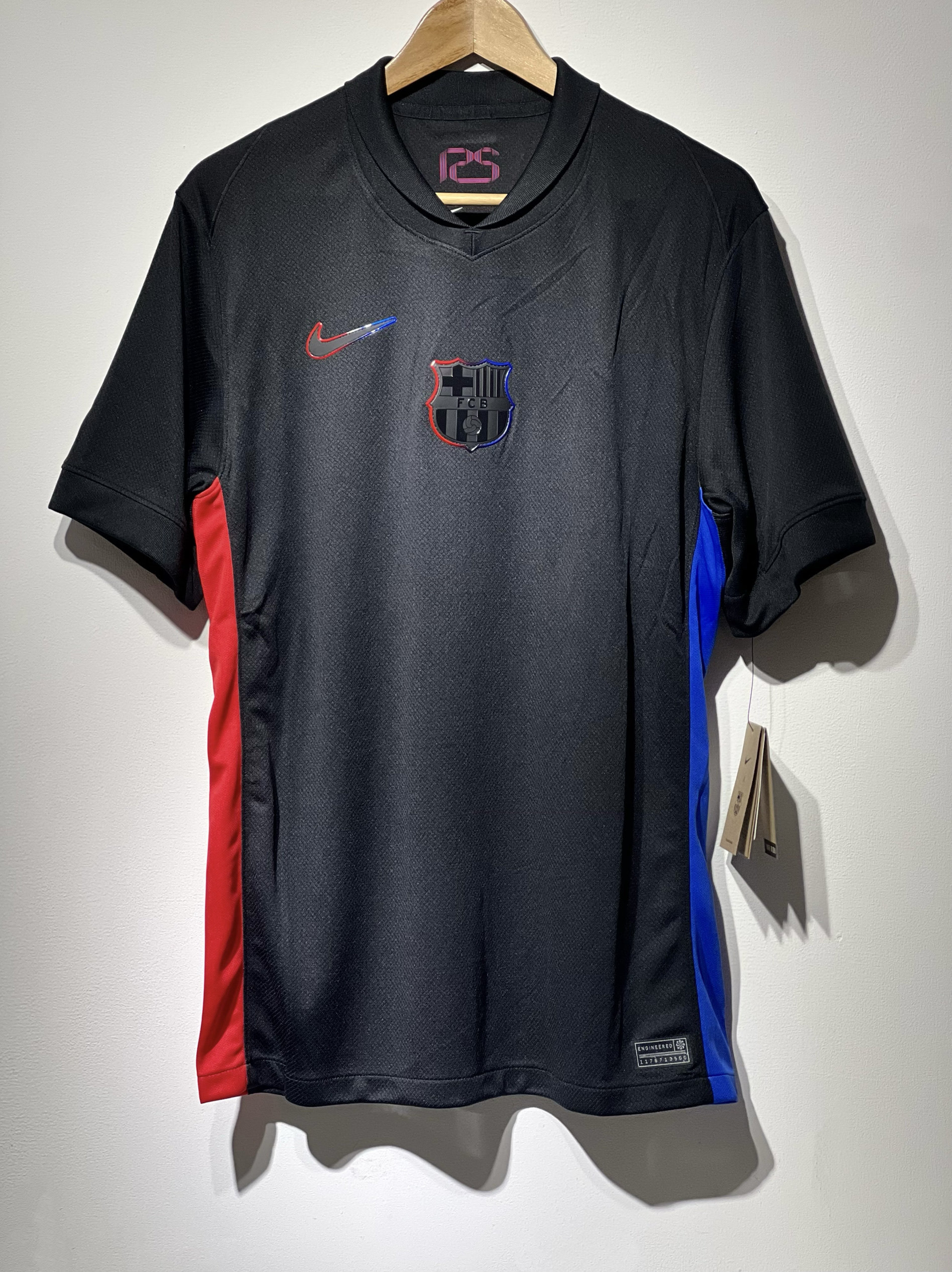 巴萨24-25客场球迷版球衣FN8792｜这赛季最值得入手的球迷战袍？-足球服-淘宝好物网