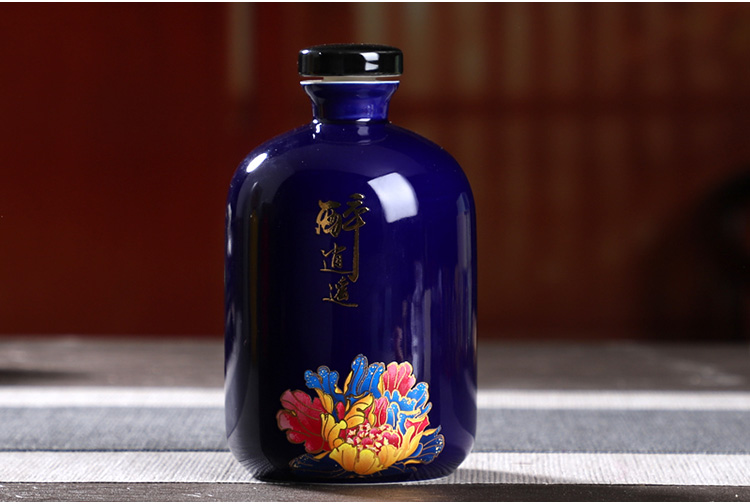 An empty bottle of jingdezhen ceramic Chinese style household seal 1 kg pack bulk wine jug wine utensils wine jars