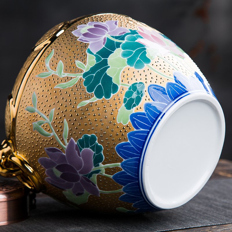Wine jars 5 jins of jingdezhen ceramic household seal put gifts 18 k an empty bottle anaglyph gold hip Wine utensils
