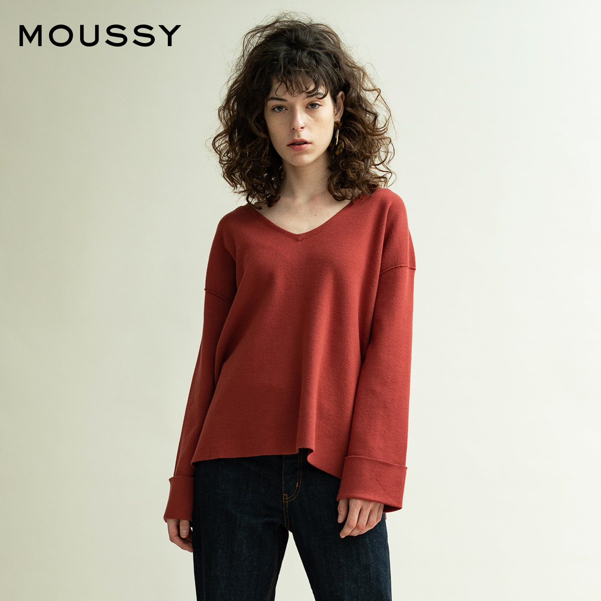 MOUSSY 20 new solid color v-neck front short back long shoulder knitwear 010DSG70-0360