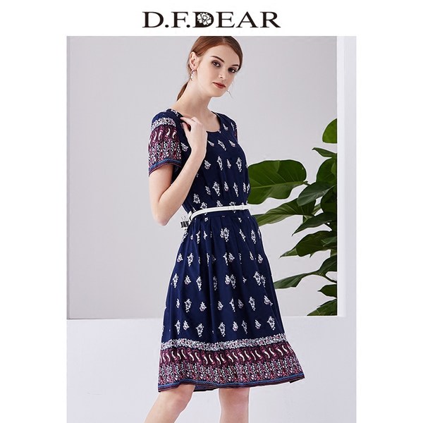 德菲蒂奥 D．F．DEAR 18年夏季新款 短袖圆领雪纺印花连衣裙 天猫优惠券折后￥229包邮（￥429-200）
