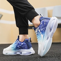 Белый и синий