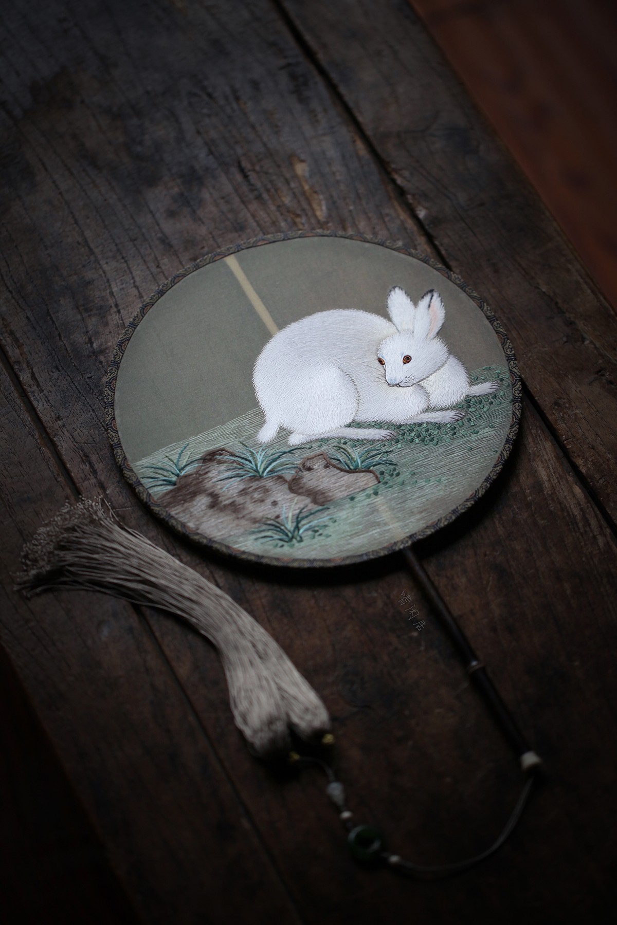 The Hobby-Embroidered White Rabbit Group Fan