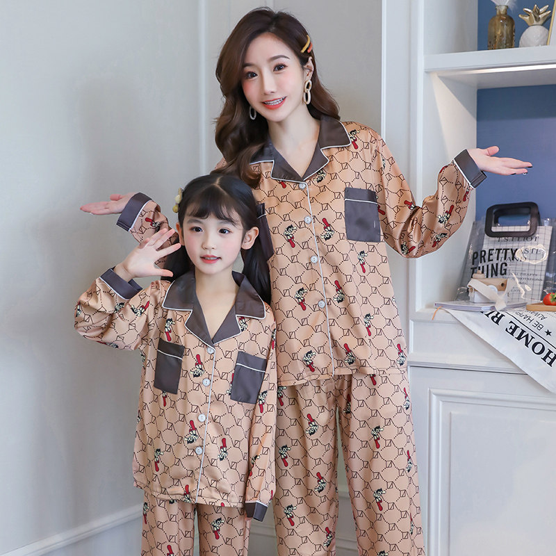 2021 new children's cartoon pajamas autumn new boy ice silk family three parent-child home clothes suit