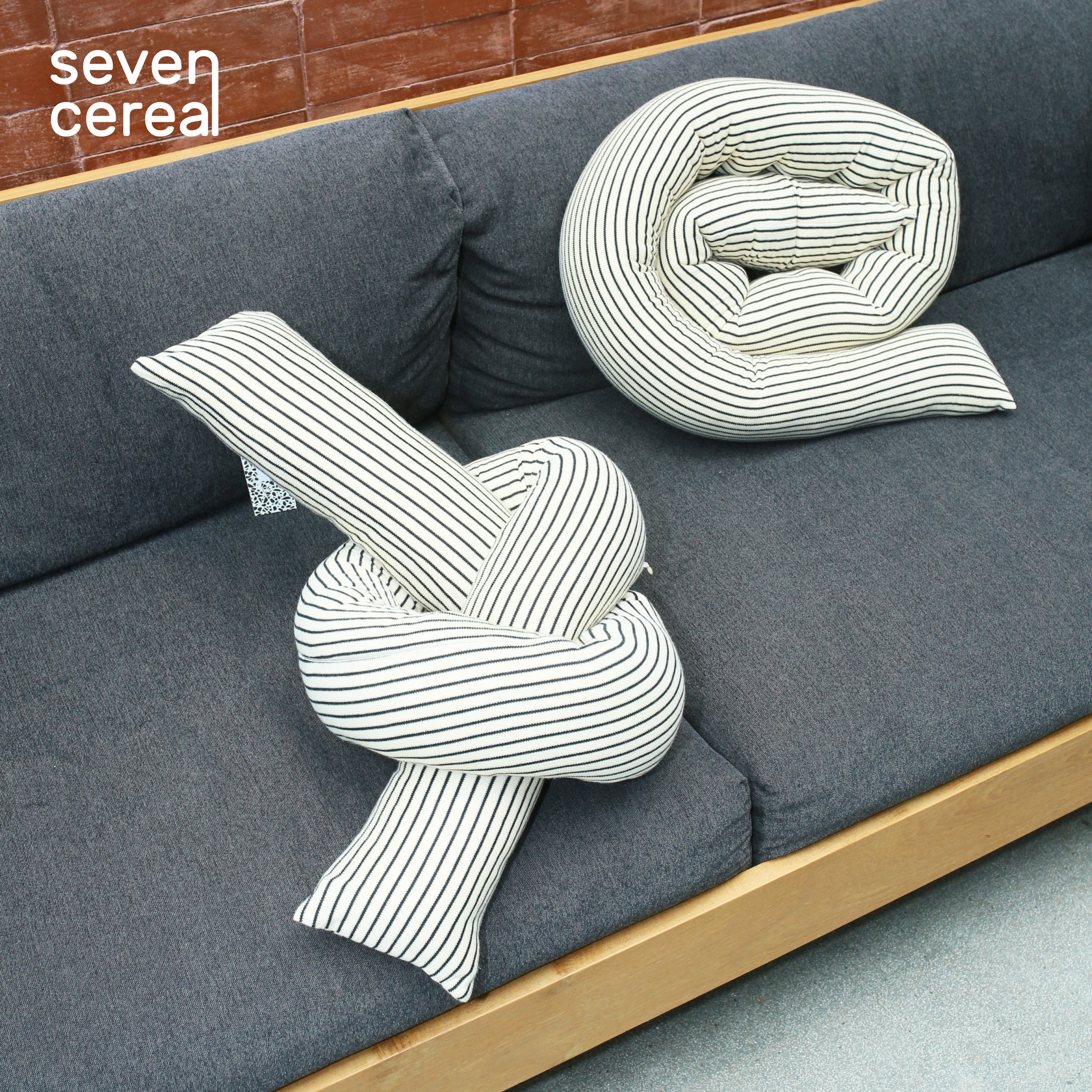 Seven Valley ) Original side sleeping long sleeping pillow sleeping clamped legs and pillow - cushion in sofa living room