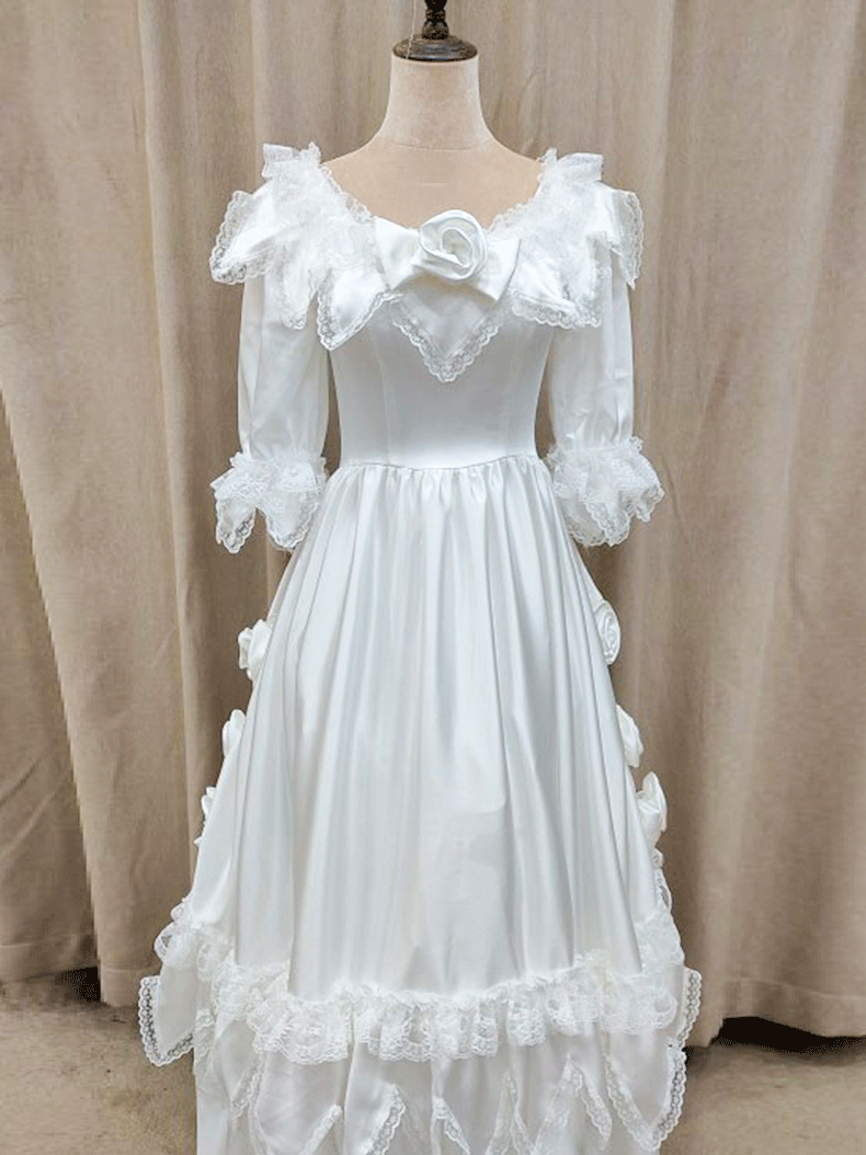Retro white wedding dress, photography props suitable for photo sessions, clothing, french style Retro white wedding dress, photography props suitable for photo sessions, clothing, french style