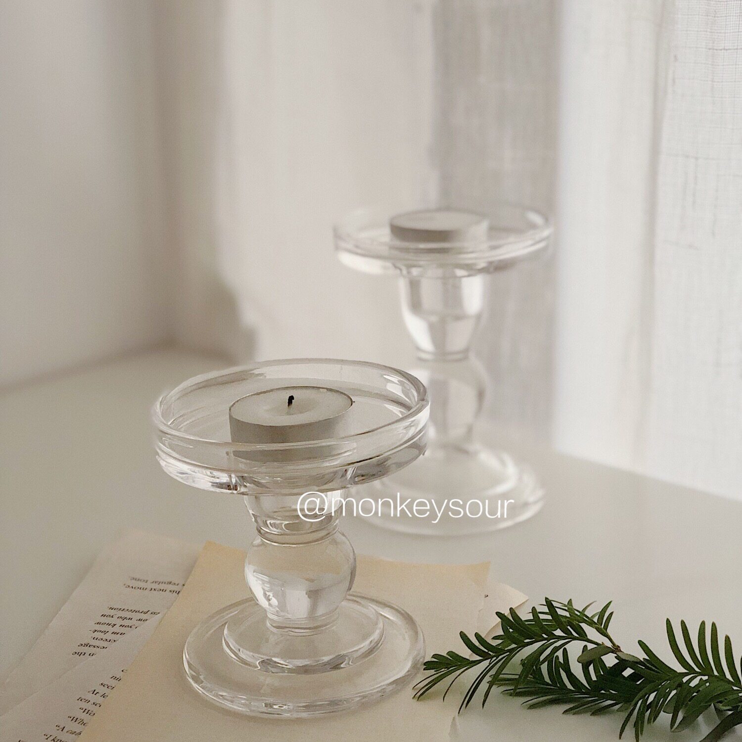 Ins South Korea with the same simple transparent glass candlestick photography photo shoot props cafe home decoration