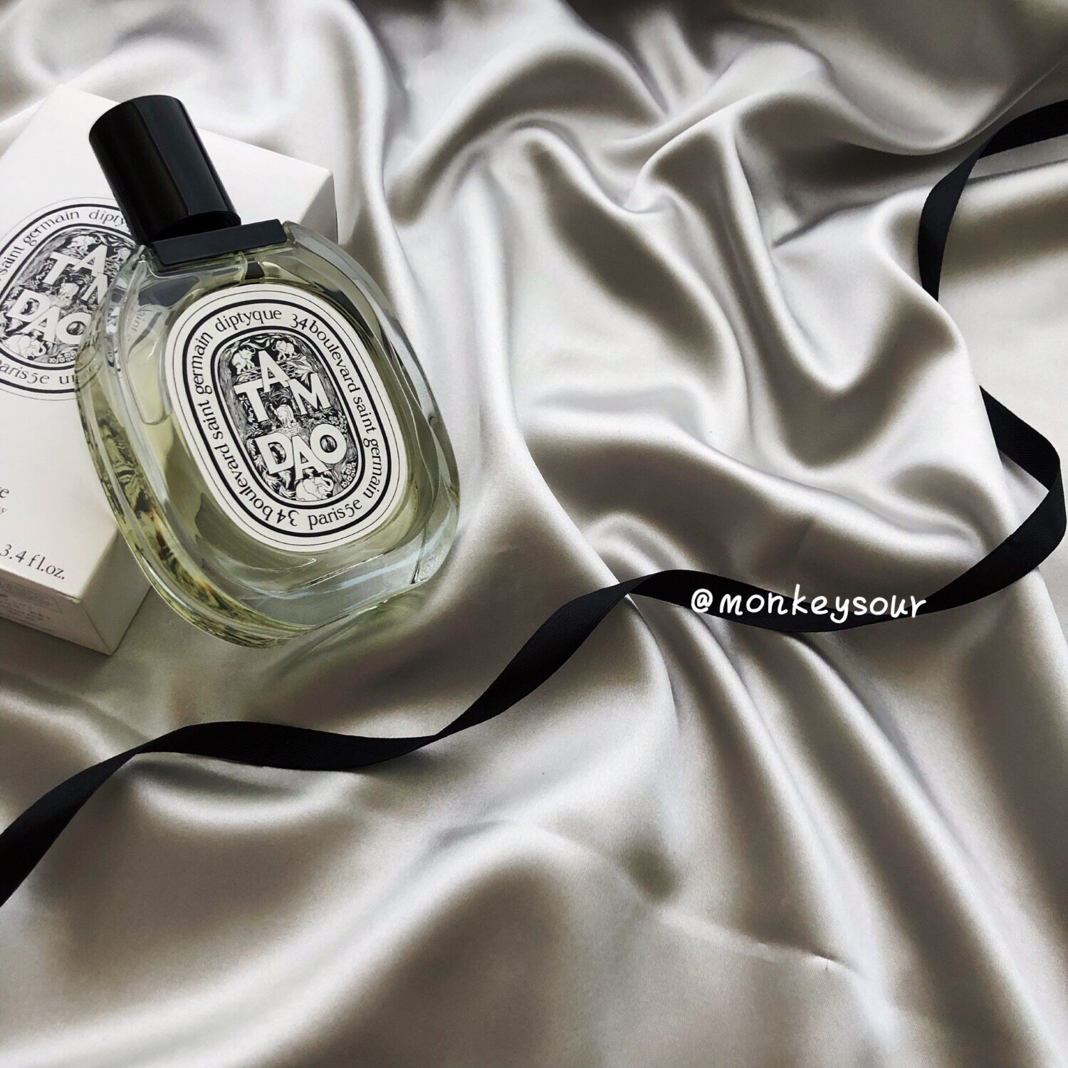 In Korea silver gray pure background cloth cold color adjustment cosmetics photo background cloth shooting props