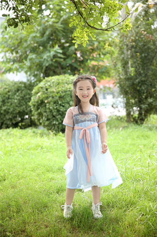 Ảnh studio trang phục trẻ em chụp ảnh cô gái Tang phù hợp với Hanfu phiên bản cải tiến của quần áo trẻ em hàng ngày váy công chúa cổ tích - Khác quần lót trẻ em