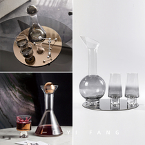 A modern simple European style light luxury crystal smoke gray gold wine wine glass ornaments model room soft decorations