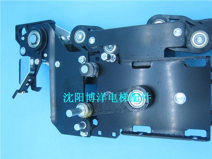 Shenyang Sanyang cargo terracy door knife Sanyo lift door knife