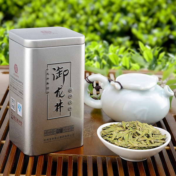 御牌 西湖龙井茶叶 SSS明前特级 50g铁罐装 优惠券后¥28包邮( ¥ 108-80) 御牌 西湖龙井茶叶 SSS明前特级 50g铁罐装 优惠券后¥28包邮( ¥ 108-80)