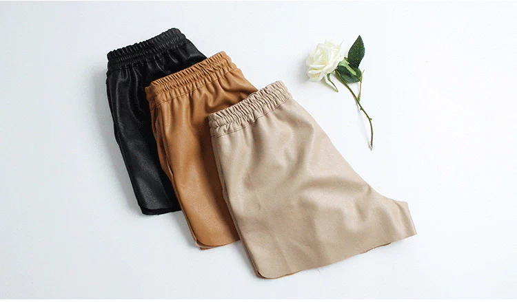 Chất lượng cao giả da cừu màu rắn co giãn eo pu da quần short nữ mùa thu và mùa đông mới dòng rộng chiều rộng chân quần da thường quần