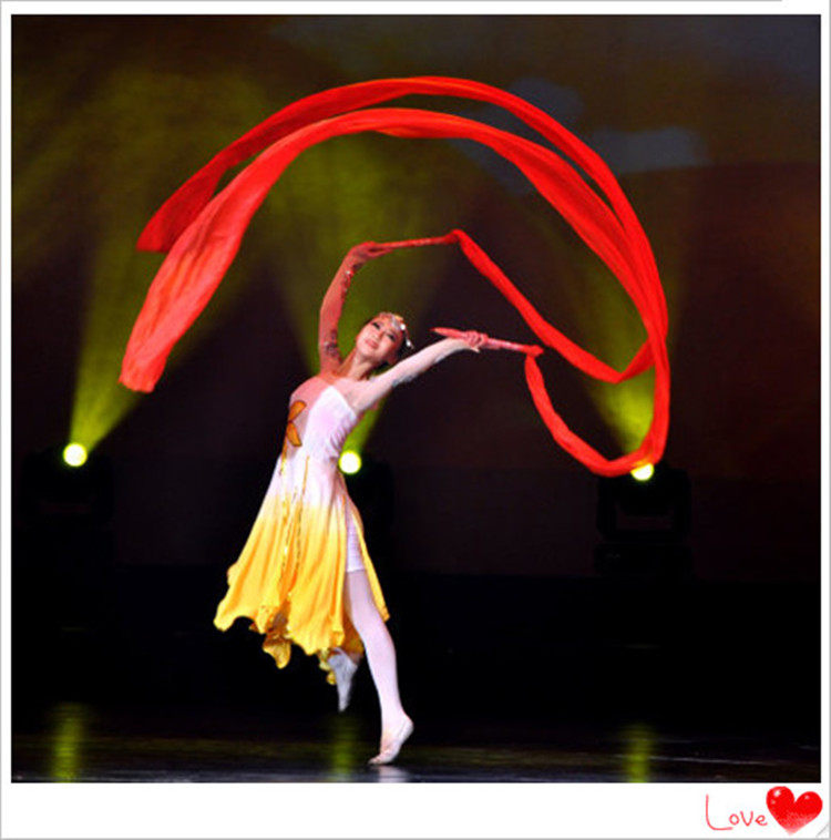 Yangko red silk belt Twisted Yangko ribbon streamer with stick big red silk Shengshi Hongzi dance color silk waist drum ribbon