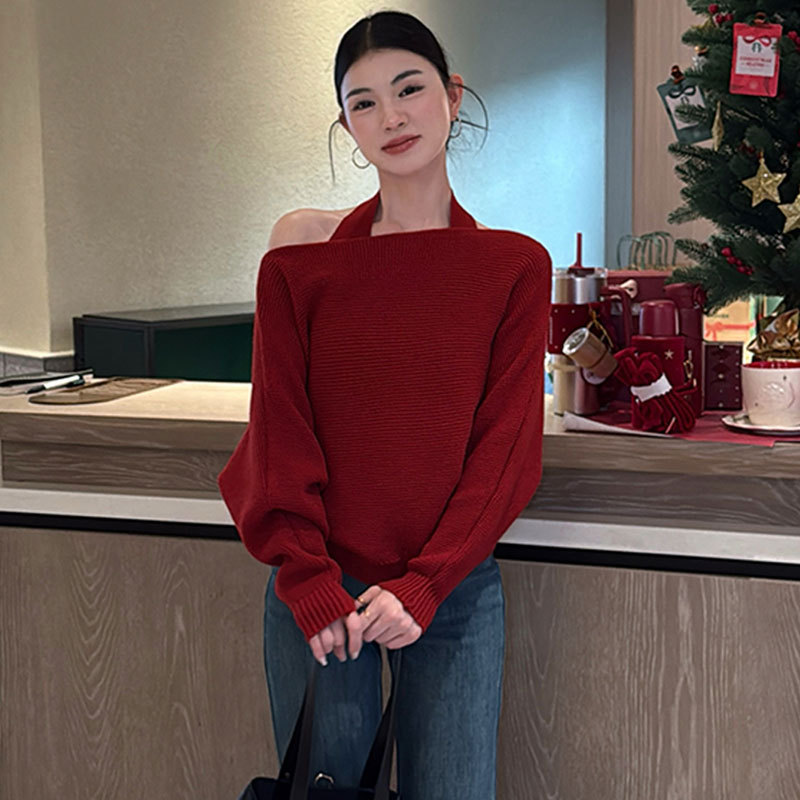 Red Christmas Sweater Layered with a Two-Piece Halter Neck Knit Vest for Women, Fashionable and Stylish with a Relaxed and Lazy Vibe