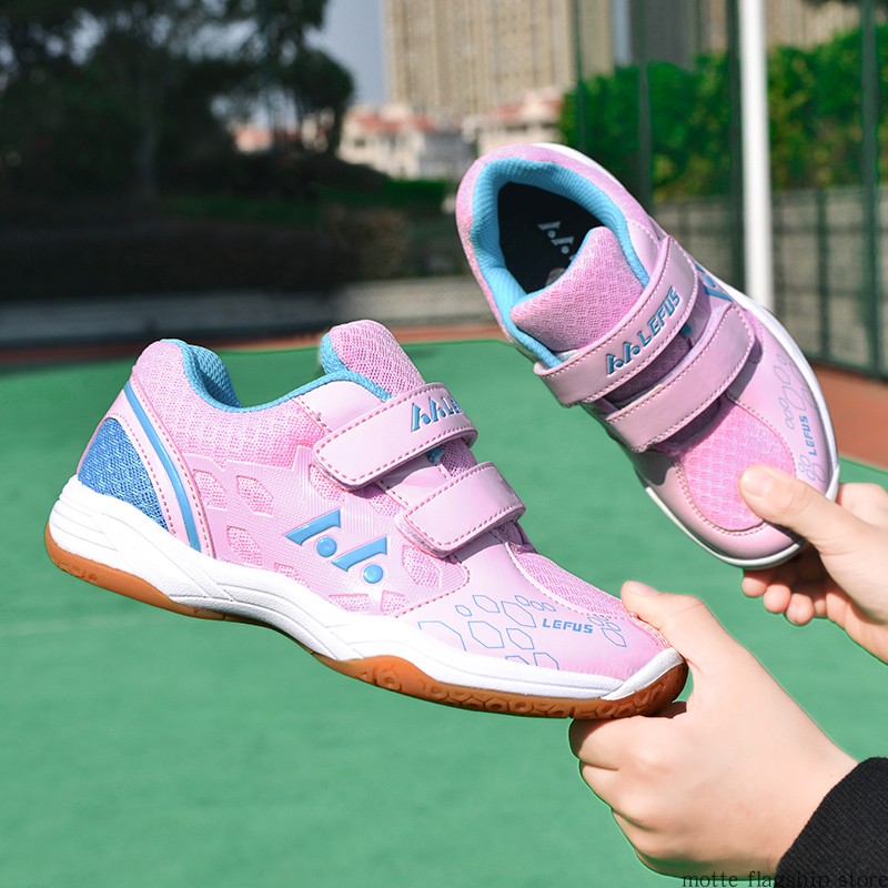 Professional boys and girls badminton shoes children's models Huaqiang pull back sports training shoes light breathable non-slip competition shoes