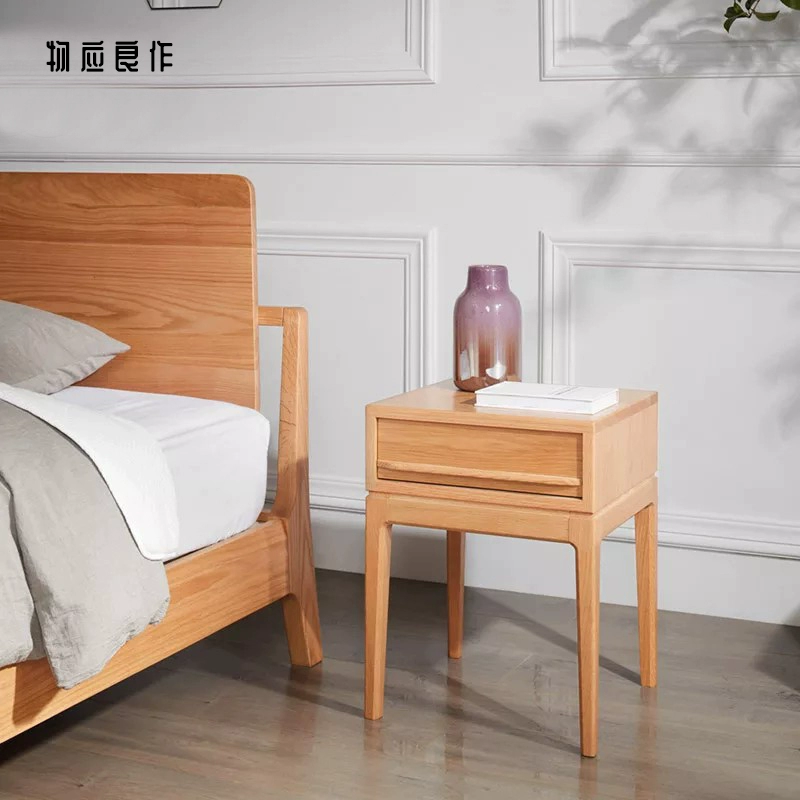 Tủ đầu giường gỗ nguyên khối Bắc Âu hiện đại tối giản tủ đầu giường gỗ sồi đỏ tủ nhỏ lưu trữ đăng nhập bảo vệ môi trường nội thất phòng ngủ - Buồng