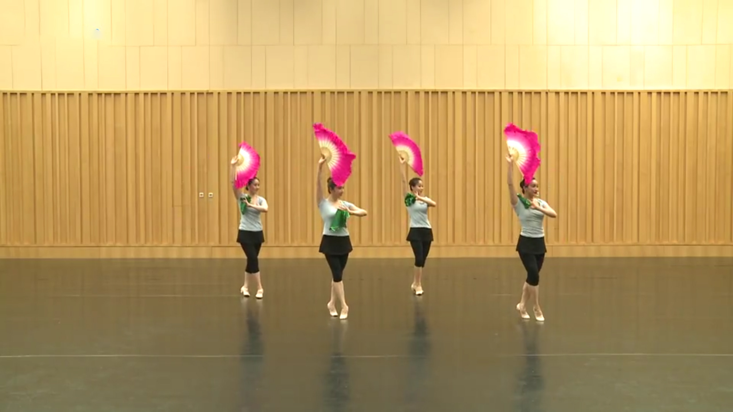 Special props fan handkera for flower-inspired rhyme dance test examination