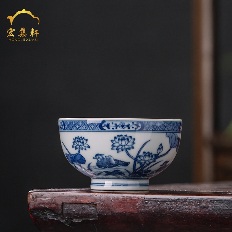 Maintain master cup of jingdezhen blue and white lotus painting of ceramic tea set single CPU hand - made teacup kung fu chai beaker