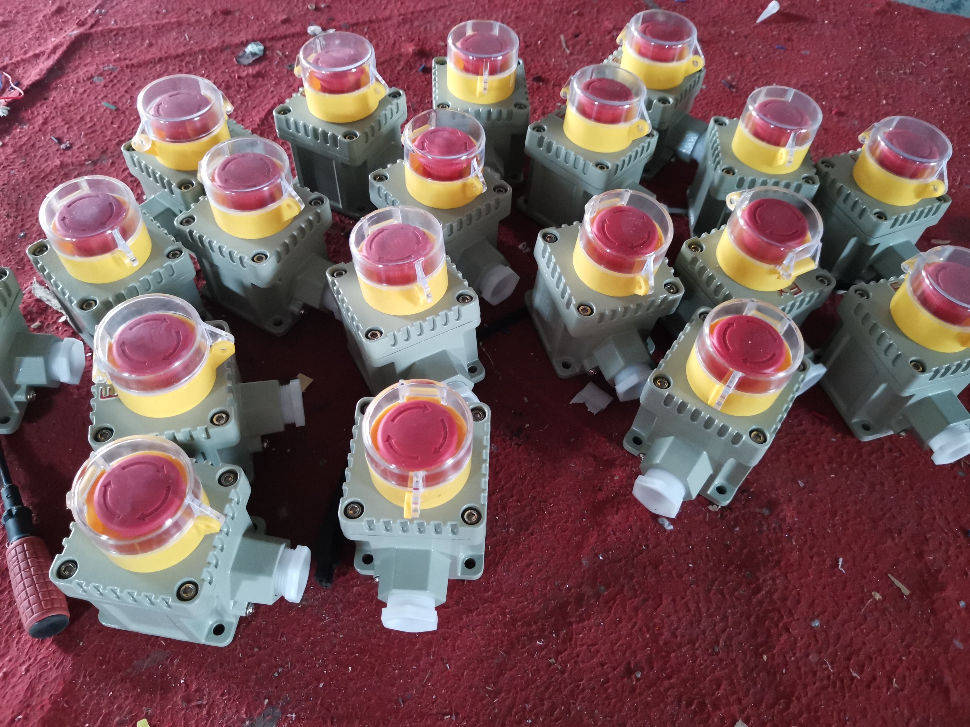 Explosion-proof emergency stop button explosion protection LA53-emergency stop button with shield anti-explosion self-locking button with lid