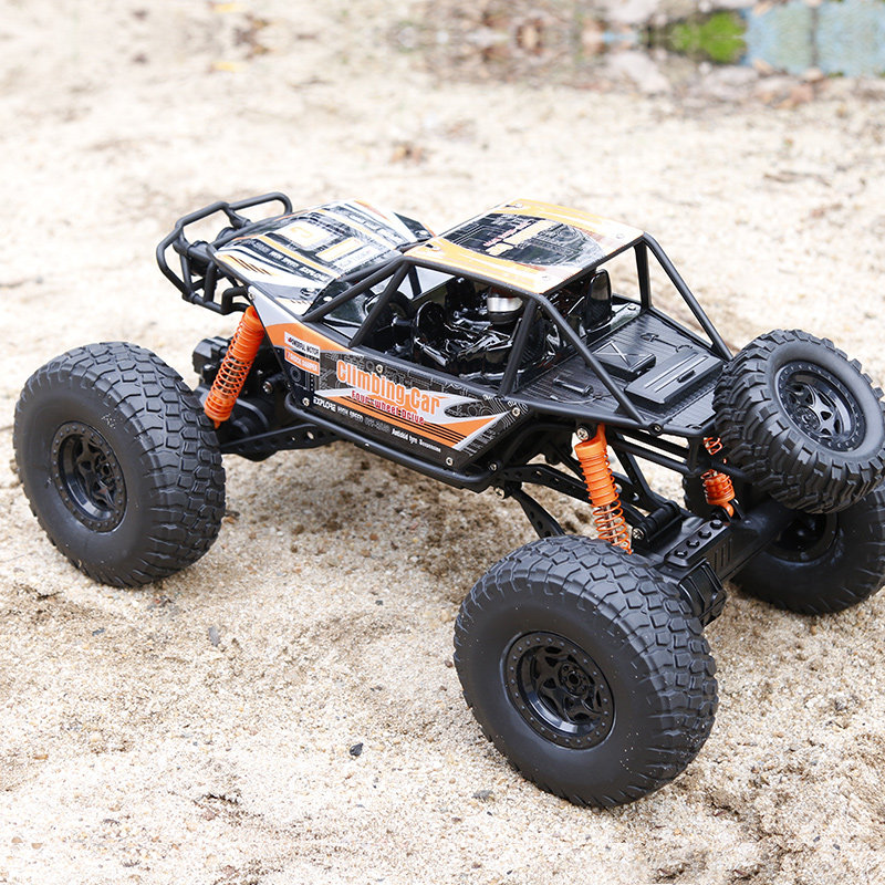 4 wheel drive climbing car